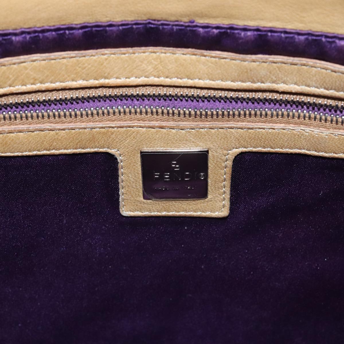 FENDI Mamma Baguette Shoulder Bag Leather Beige yk15554