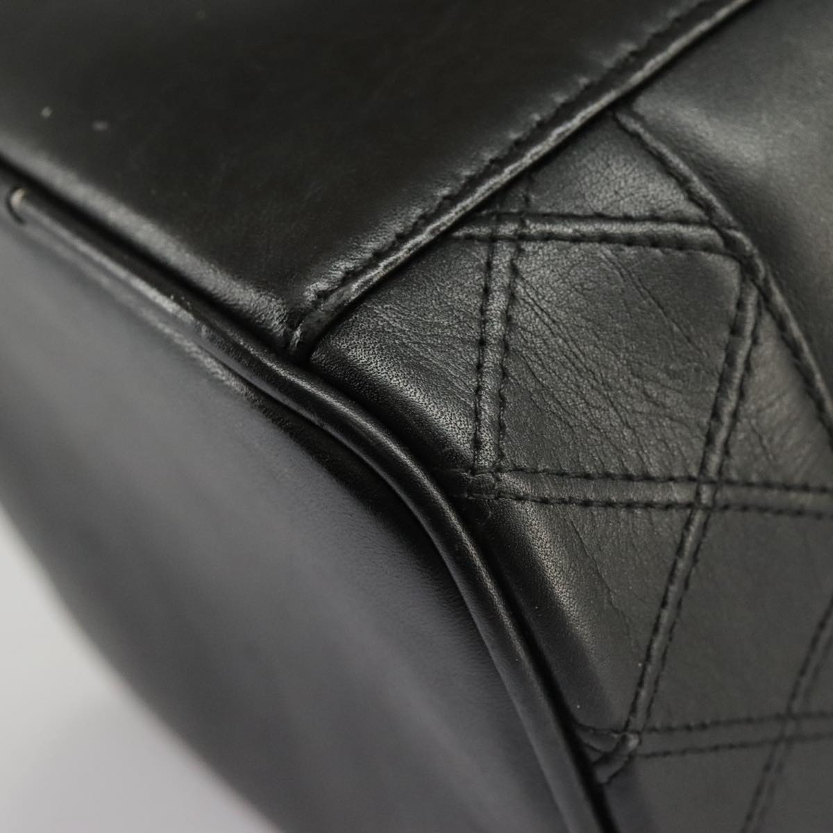 CHANEL Bicolore Vanity Cosmetic Pouch Leather Black Gold CC yk15869