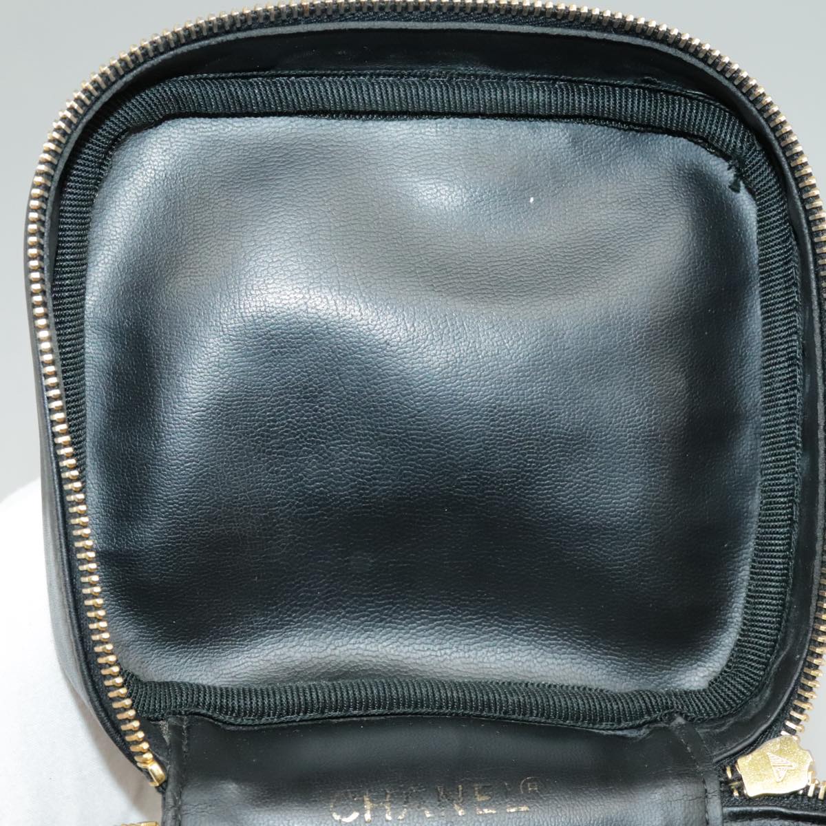 CHANEL Bicolore Vanity Cosmetic Pouch Leather Black Gold CC yk15869
