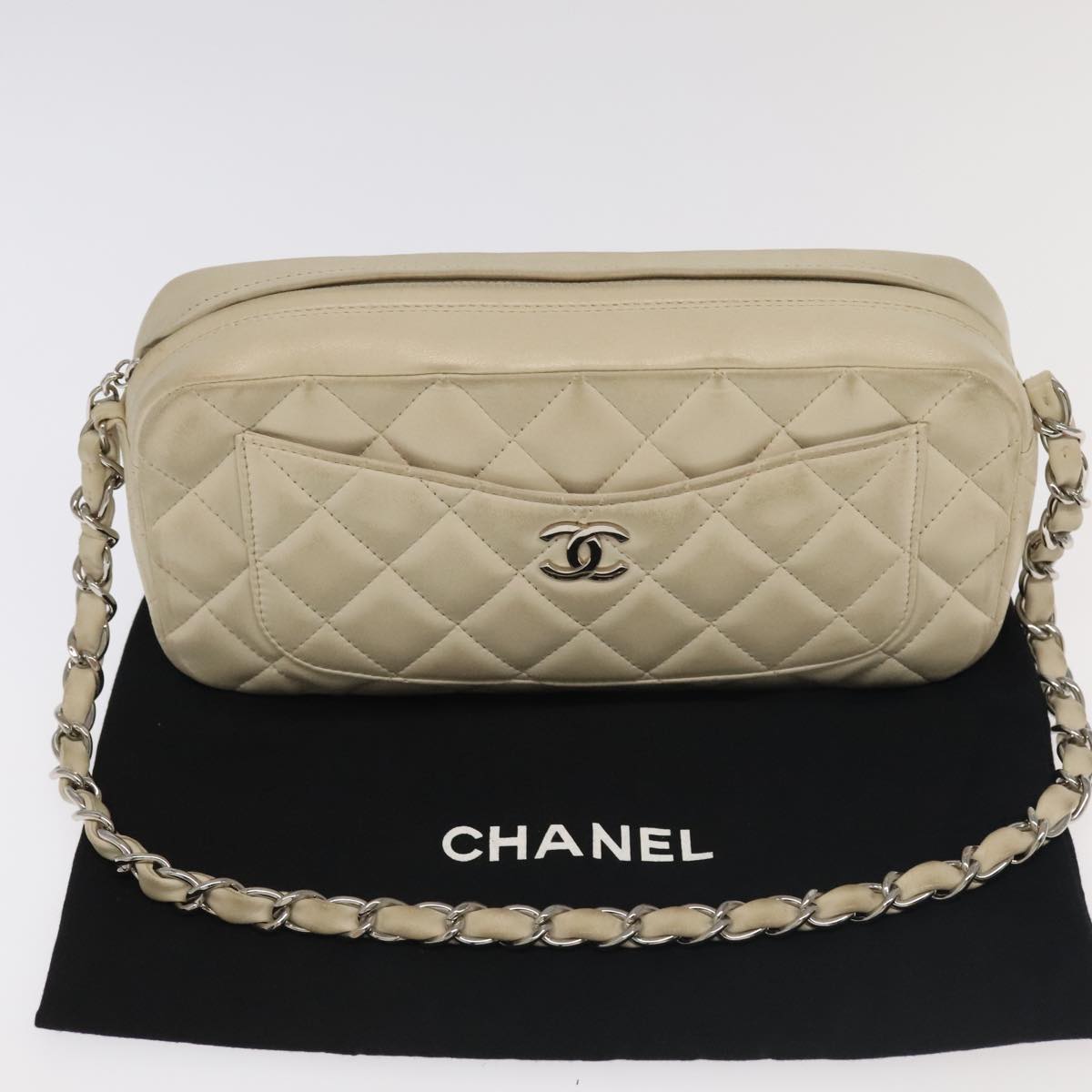 CHANEL Matelasse Chain Hand Bag Lamb Skin White Silver CC yk15902