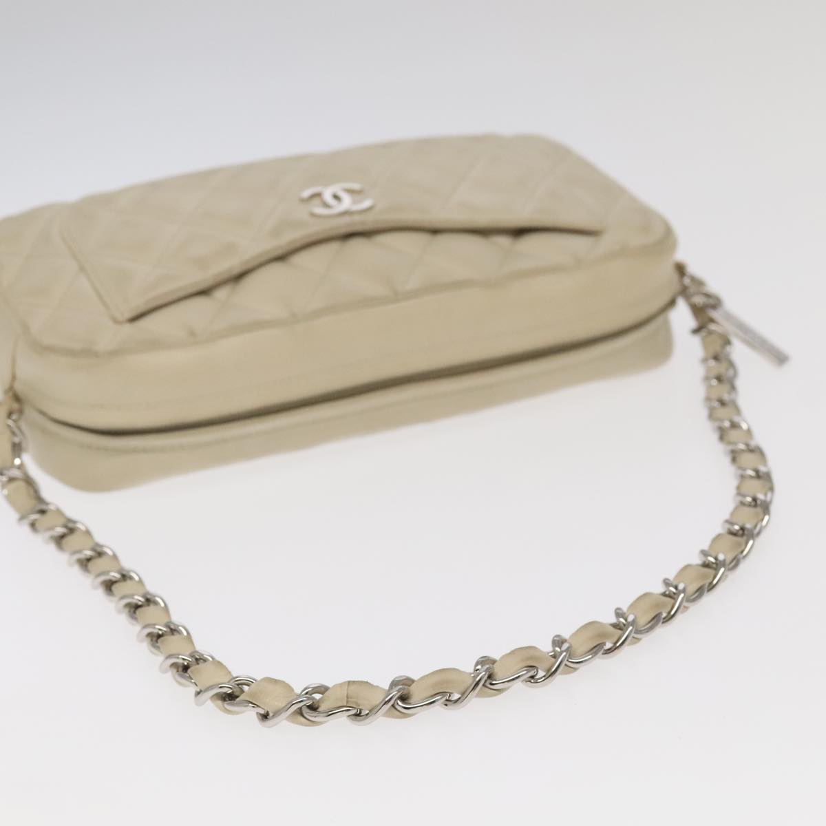 CHANEL Matelasse Chain Hand Bag Lamb Skin White Silver CC yk15902