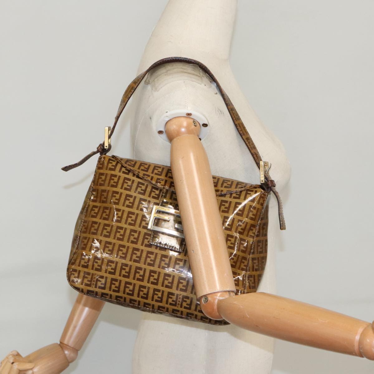 FENDI Zucchino Canvas Mamma Baguette Shoulder Bag Enamel Beige yk16064