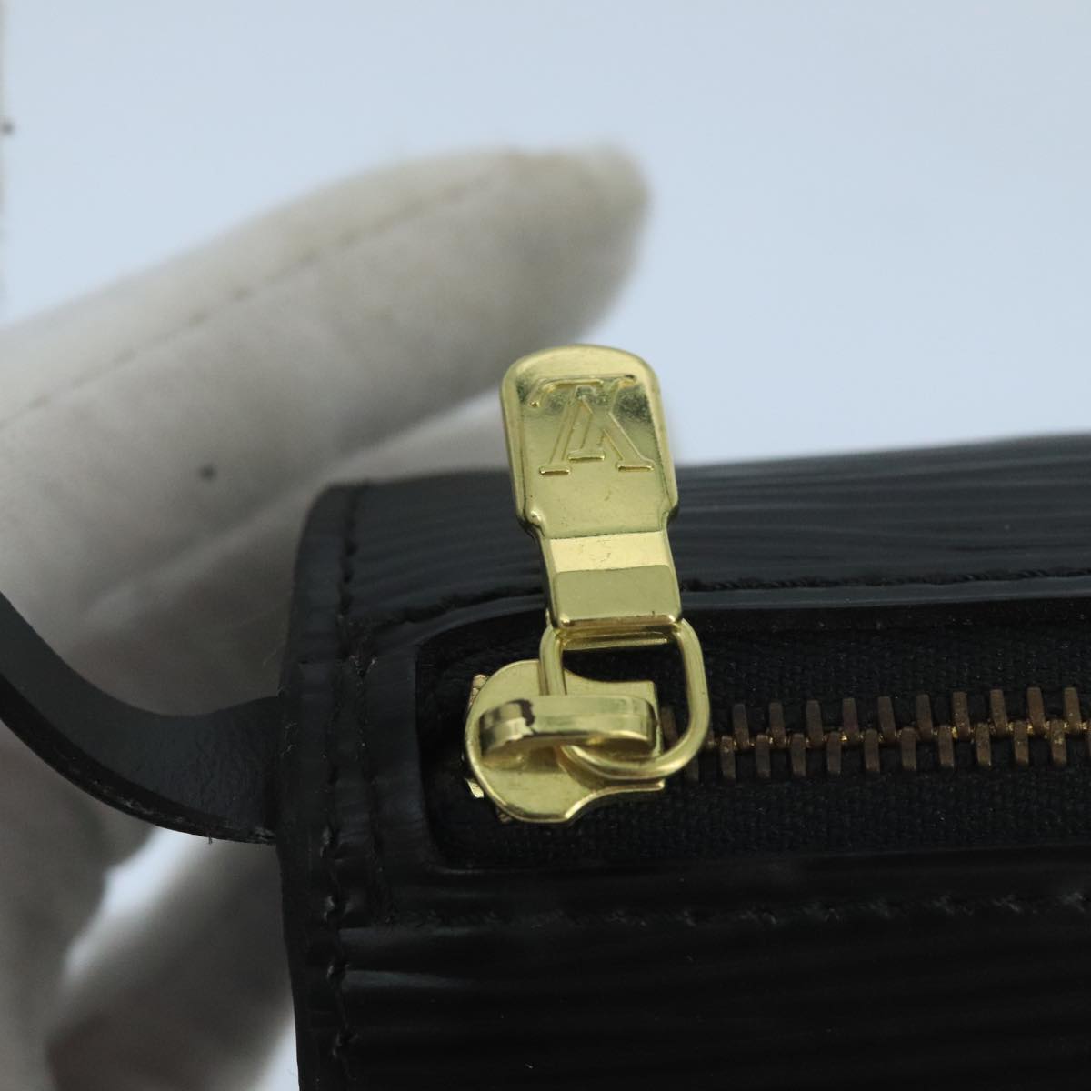 LOUIS VUITTON Epi Soufflot Pouch Black LV yk16122