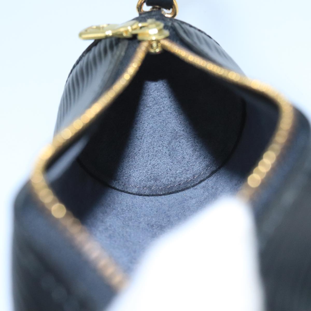 LOUIS VUITTON Epi Soufflot Pouch Black LV yk16122