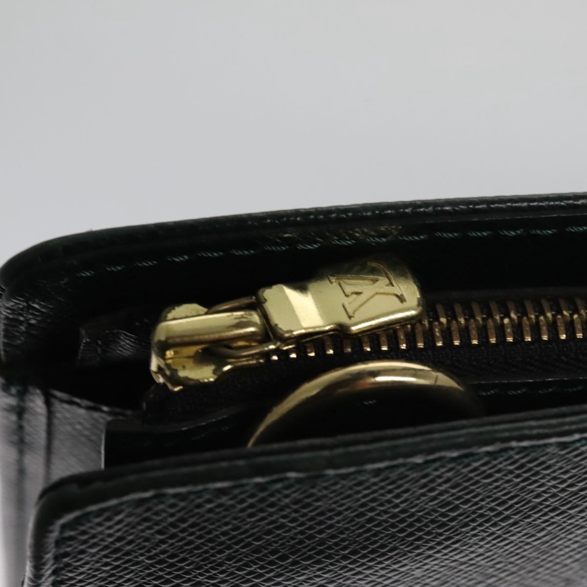 LOUIS VUITTON Taiga Porte Documents Rozan Bag Epicea M30054 LV yk16241