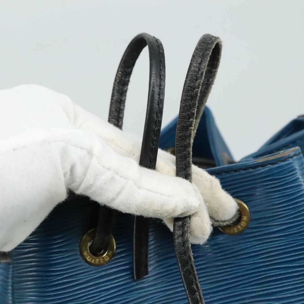 LOUIS VUITTON Epi Petit Noe Shoulder Bag Bicolor Black Blue M44152 yk16375
