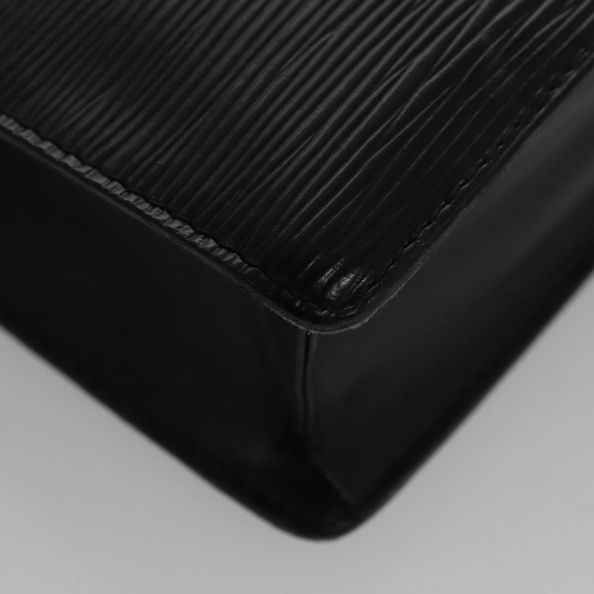 LOUIS VUITTON Epi Pochette Homme Clutch Bag Black Noir M52522 LV yk16406
