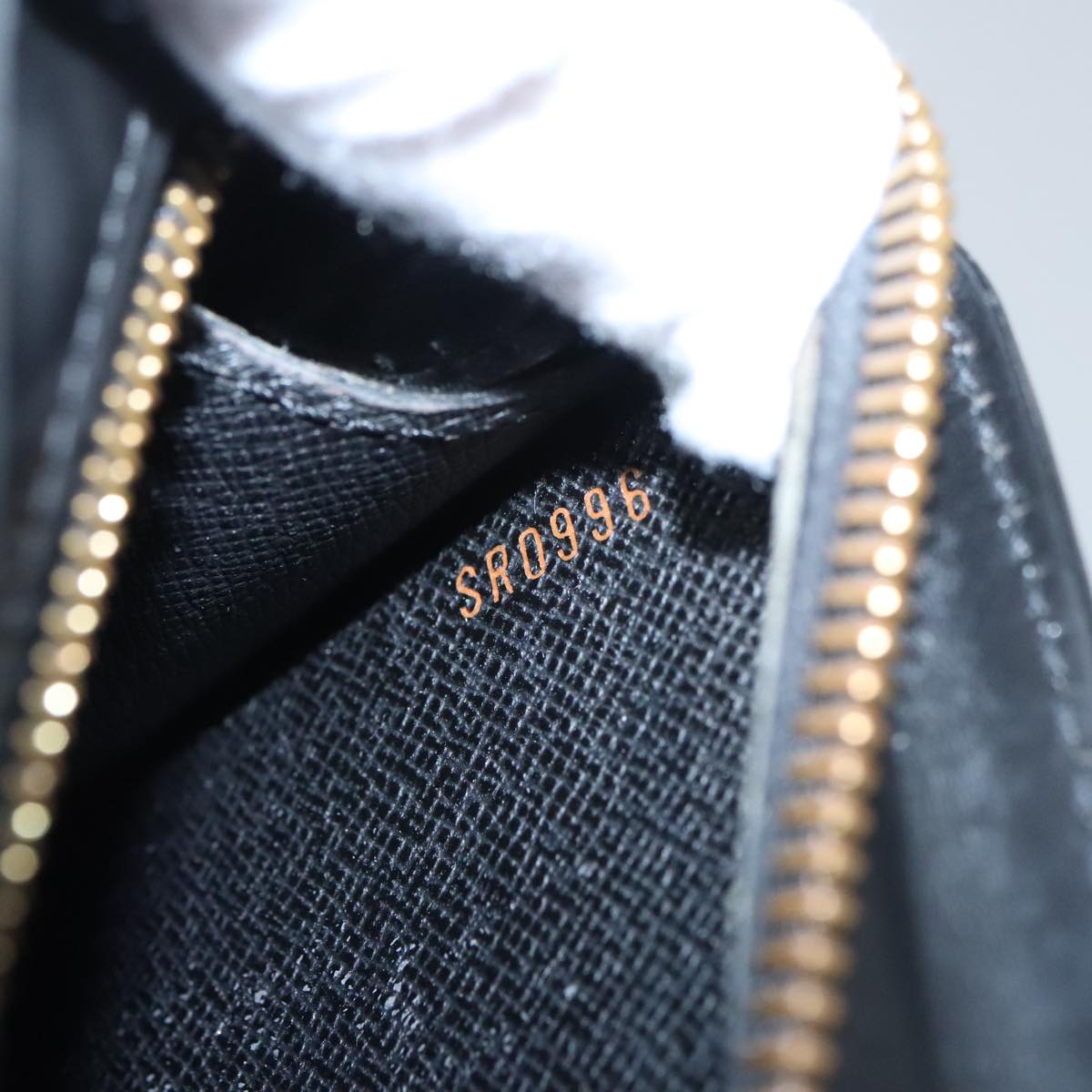 LOUIS VUITTON Epi Pochette Homme Clutch Bag Black Noir M52522 LV yk16406