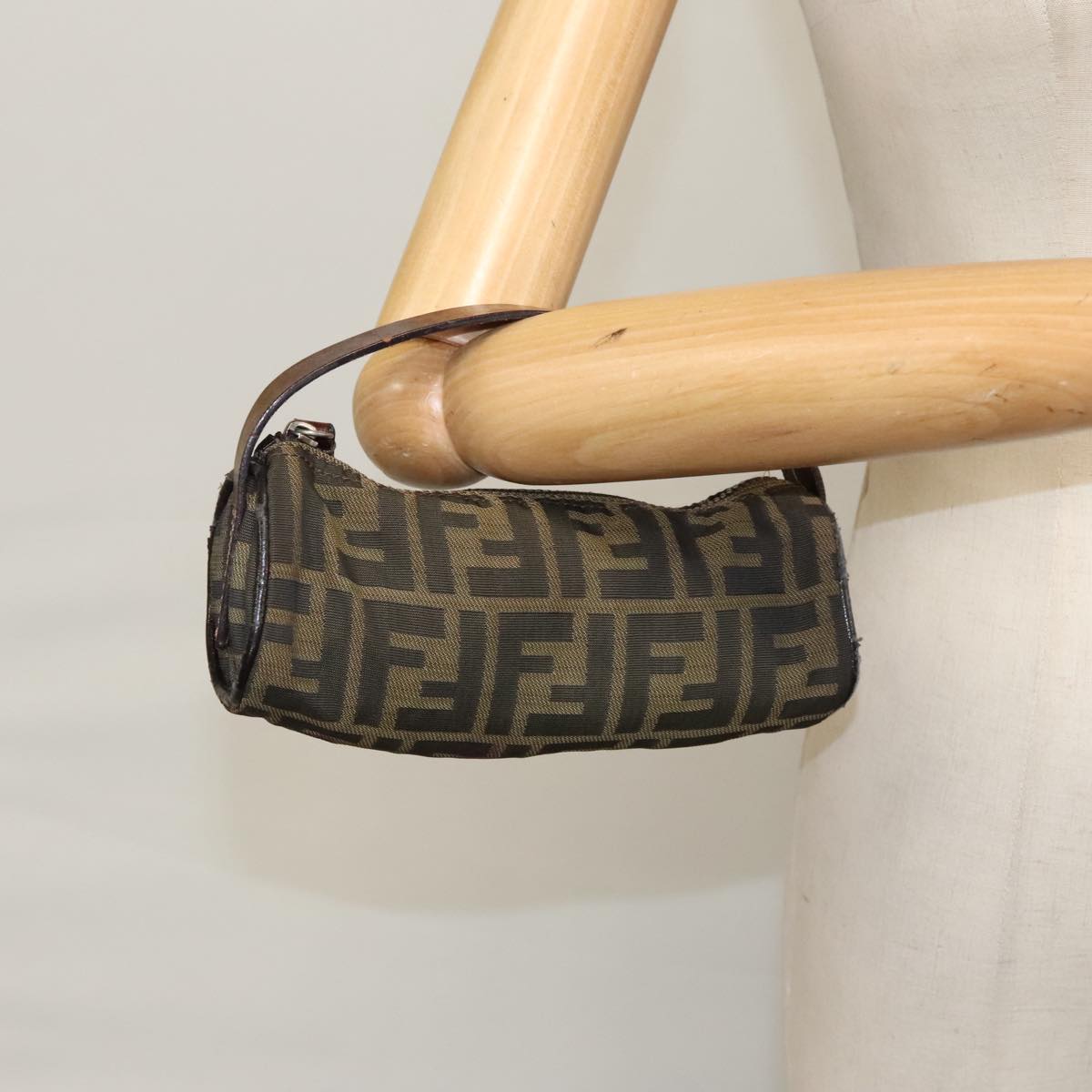 FENDI Zucca Canvas Hand Bag Brown Black yk16671
