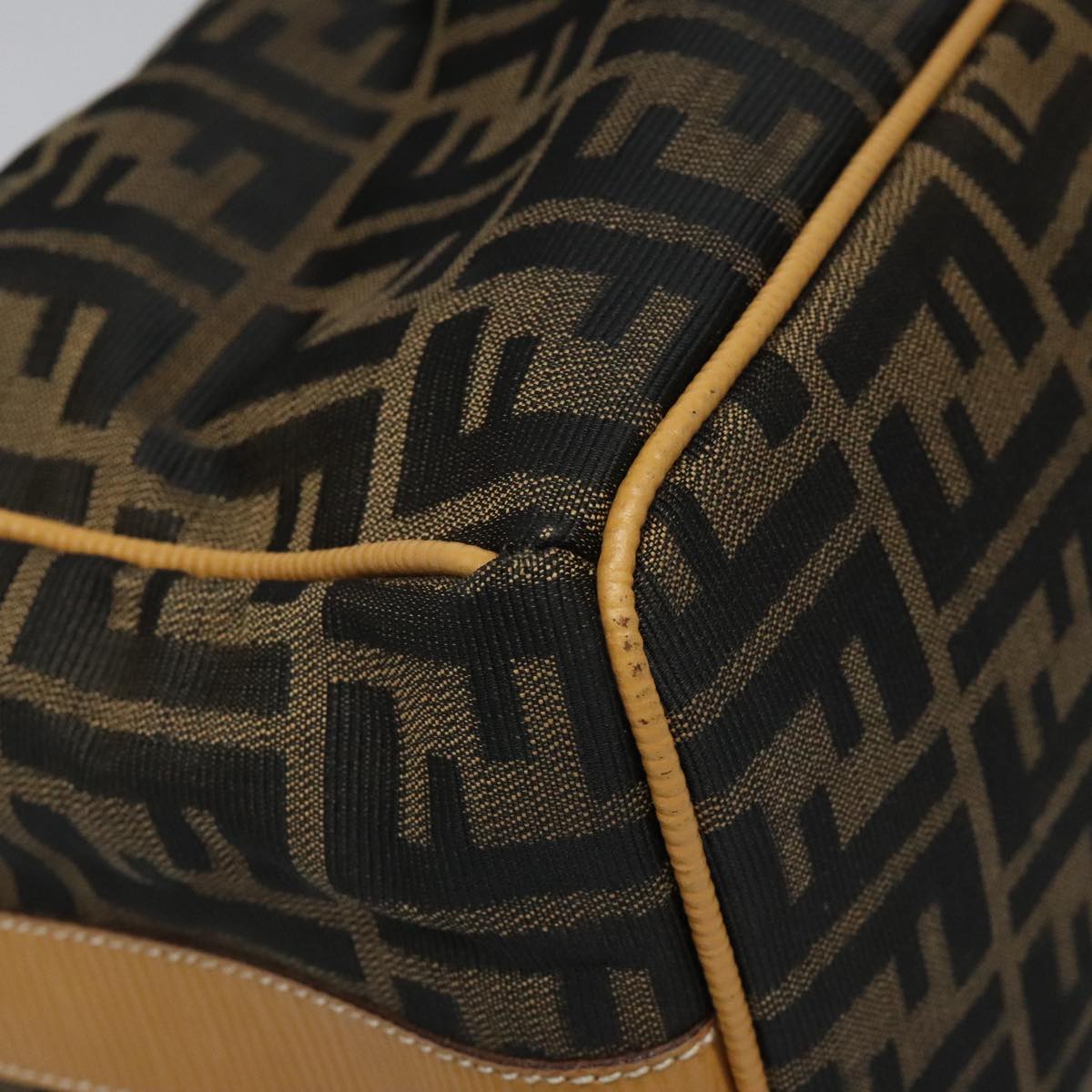 FENDI Zucca Canvas Hand Bag Brown Black yk17059