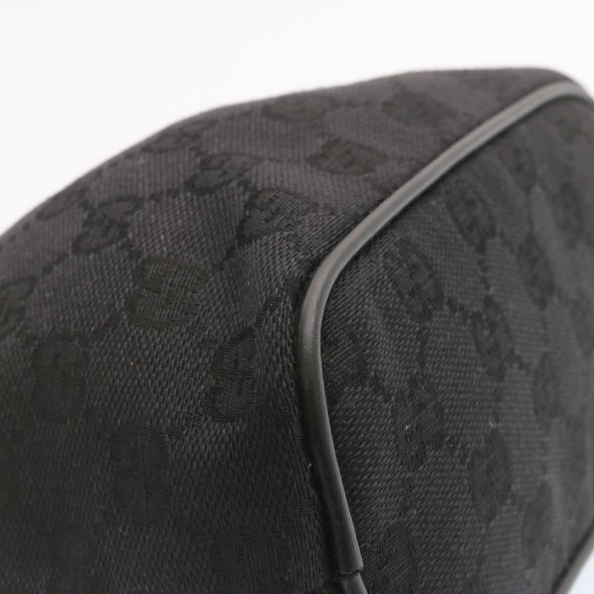 GUCCI GG Canvas Accessory Pouch Black yk2108