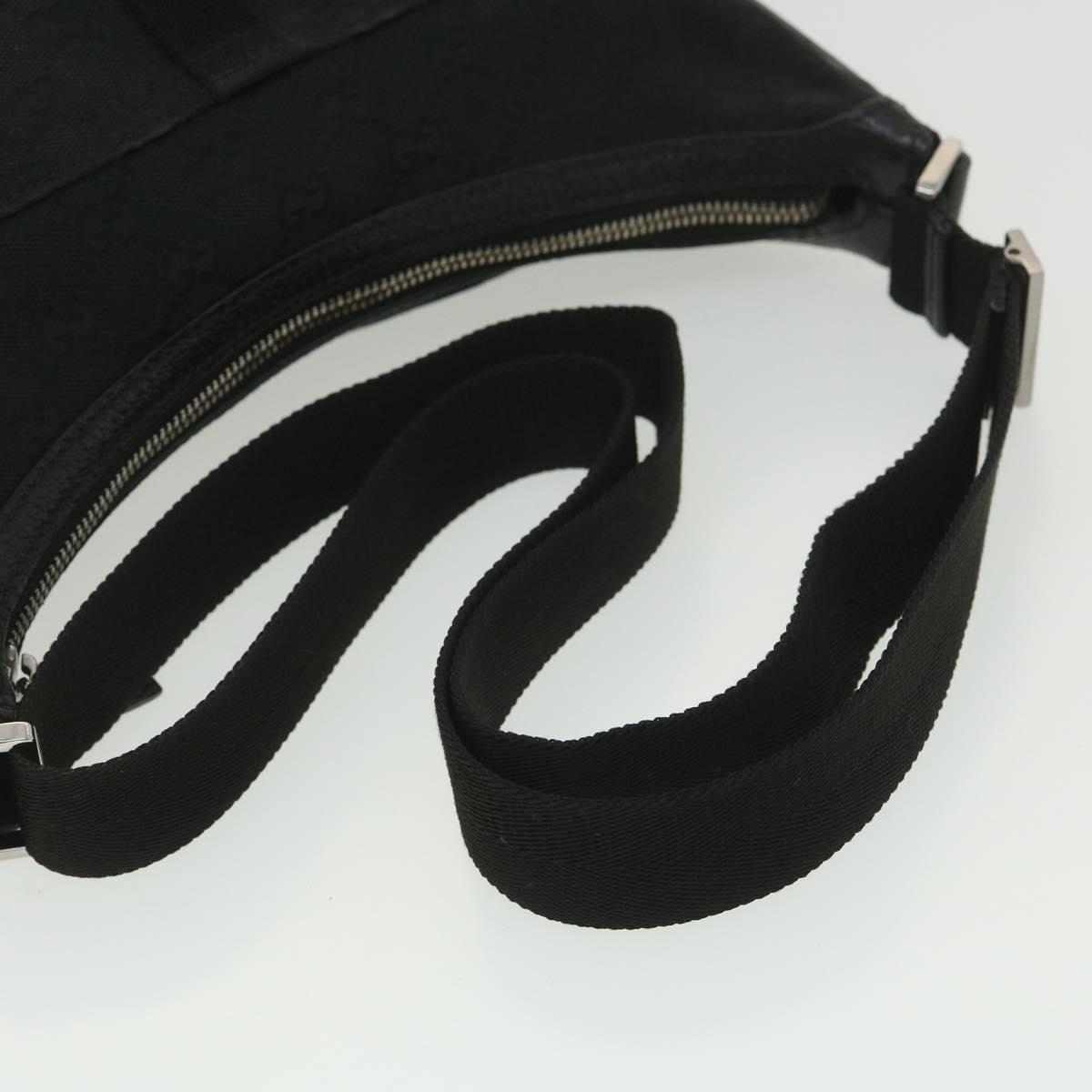 GUCCI GG Canvas Shoulder Bag Black 131211 yk6108