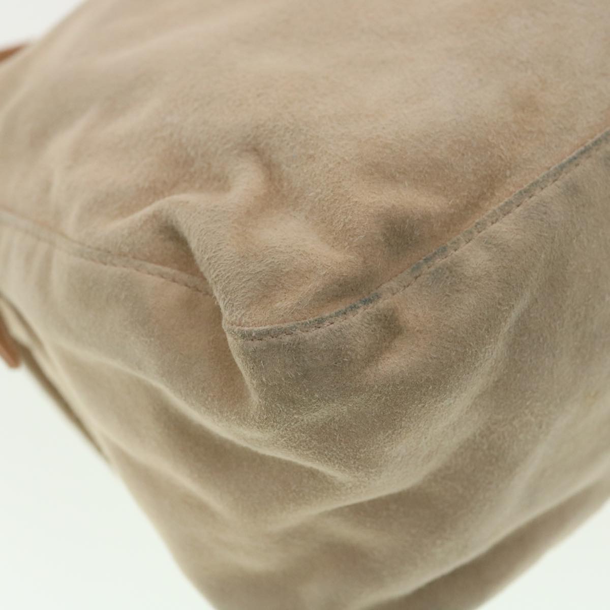 FENDI Mamma Baguette Shoulder Bag Suede Beige yk6145B