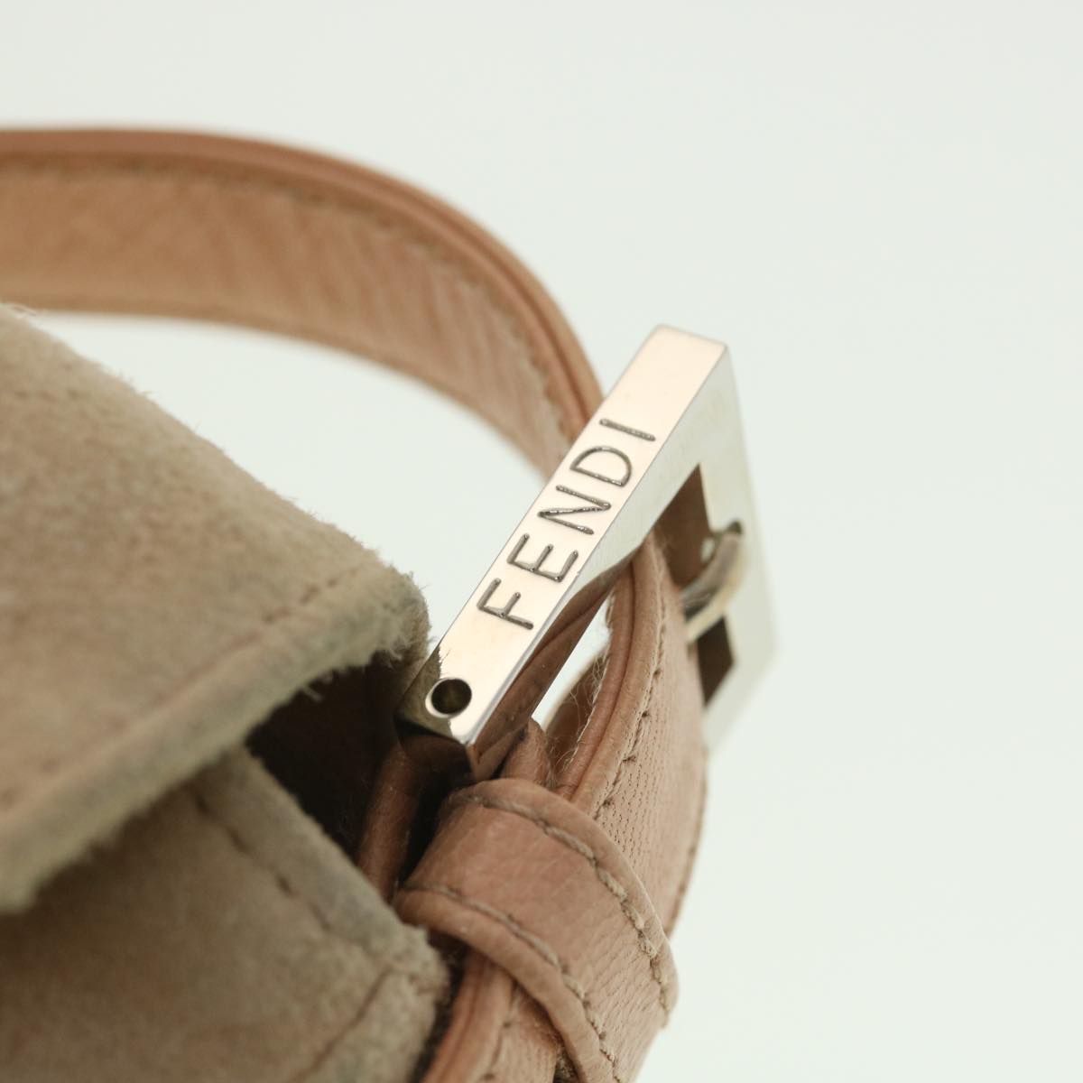 FENDI Mamma Baguette Shoulder Bag Suede Beige yk6145B