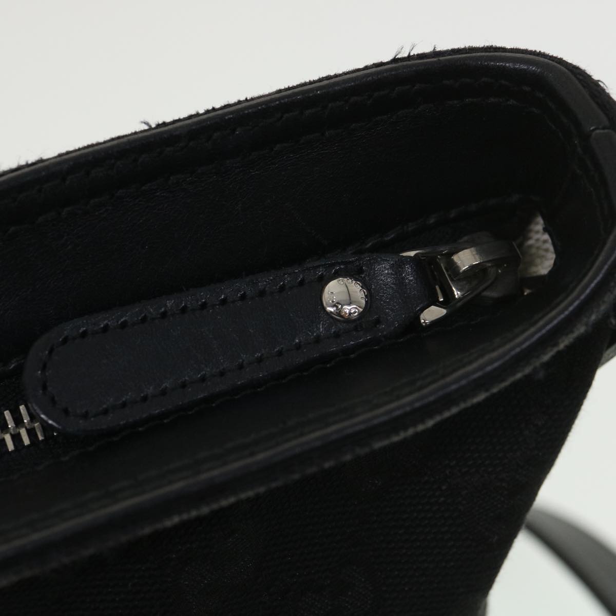 GUCCI GG Canvas Shoulder Bag Black 337598 yk6342