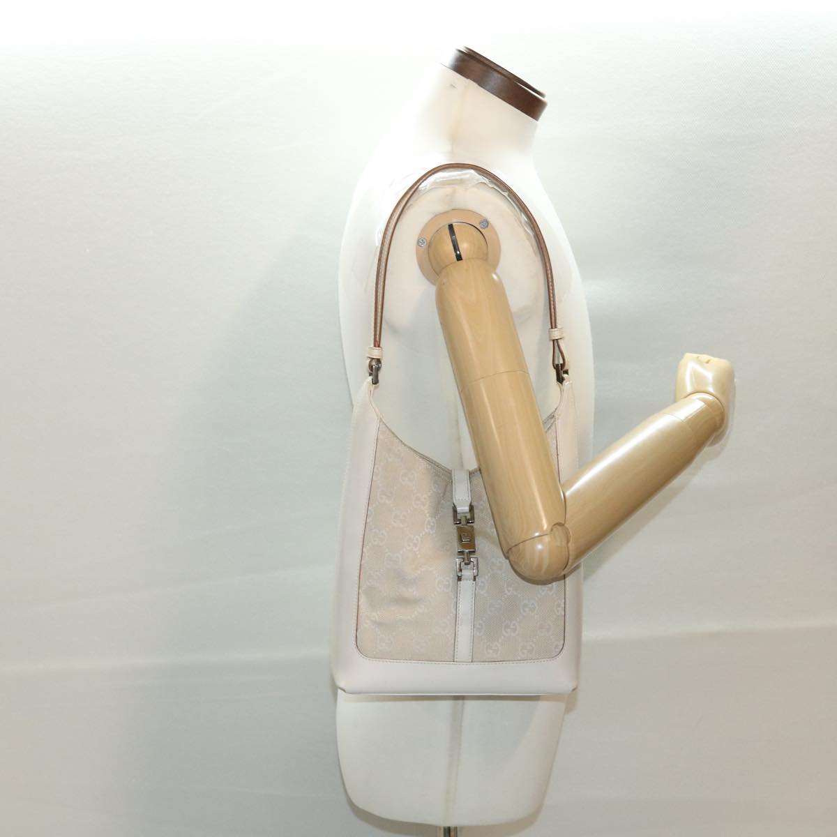 GUCCI GG Canvas Jackie Shoulder Bag Beige 001.3876 yk6453