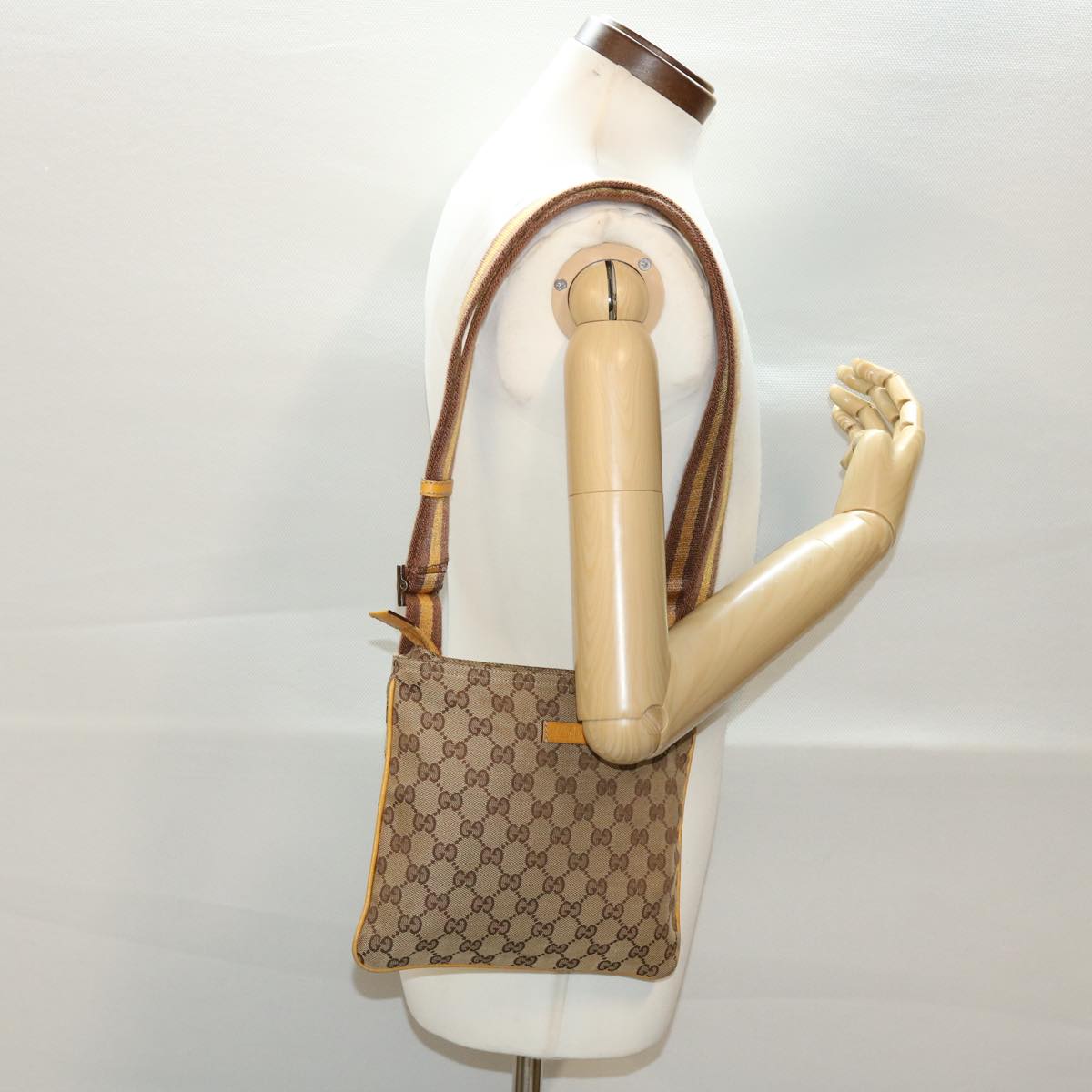 GUCCI GG Canvas Sherry Line Shoulder Bag Beige Brown 146309 yk6879B