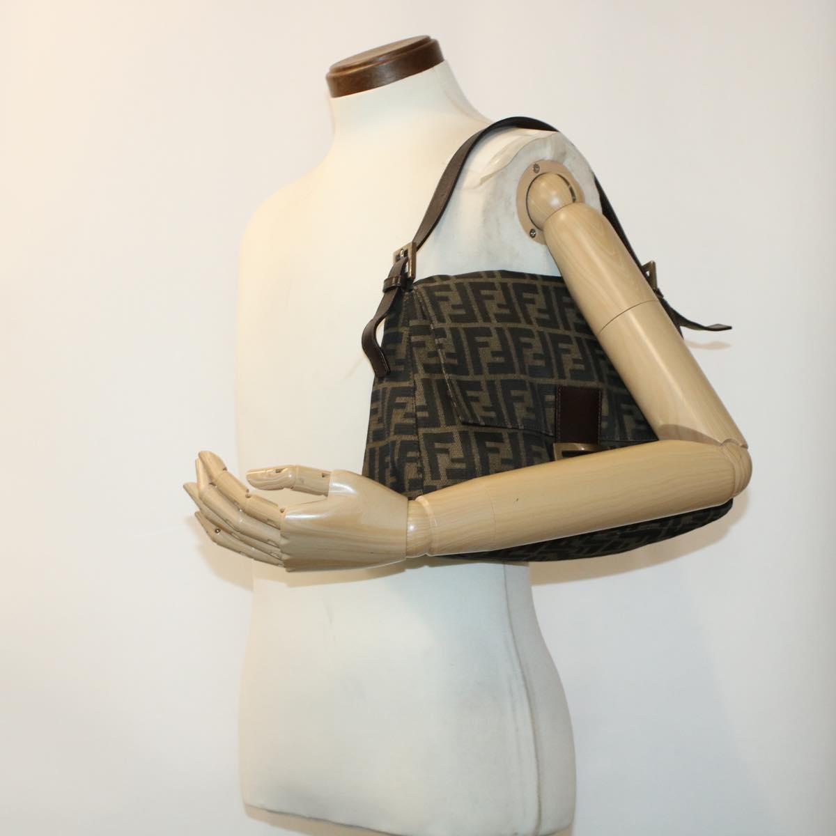 FENDI Zucca Canvas Mamma Baguette Shoulder Bag Brown 2308-26325 yk6943