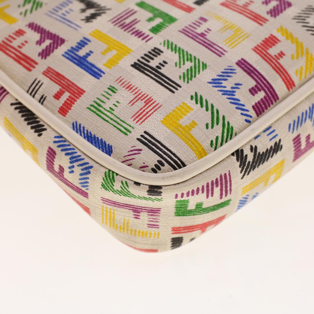 FENDI Zucchino Canvas Chain Accessory Pouch Multicolor yk6972