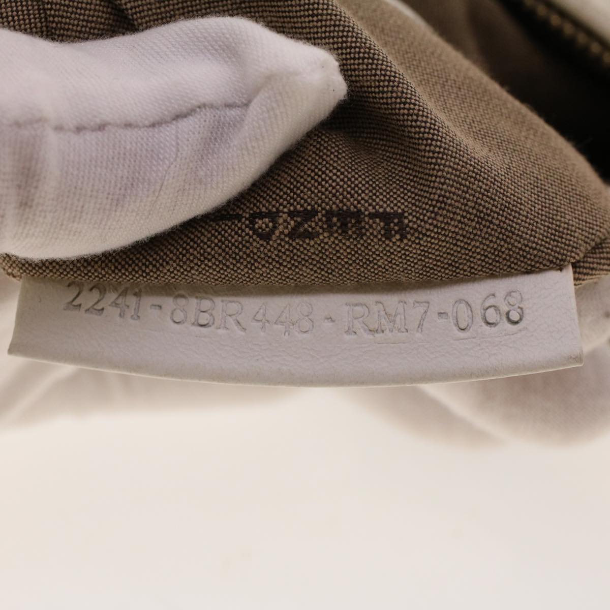 FENDI Punching Shoulder Bag Leather White 2241-8BR448-RM7-068 yk7008B