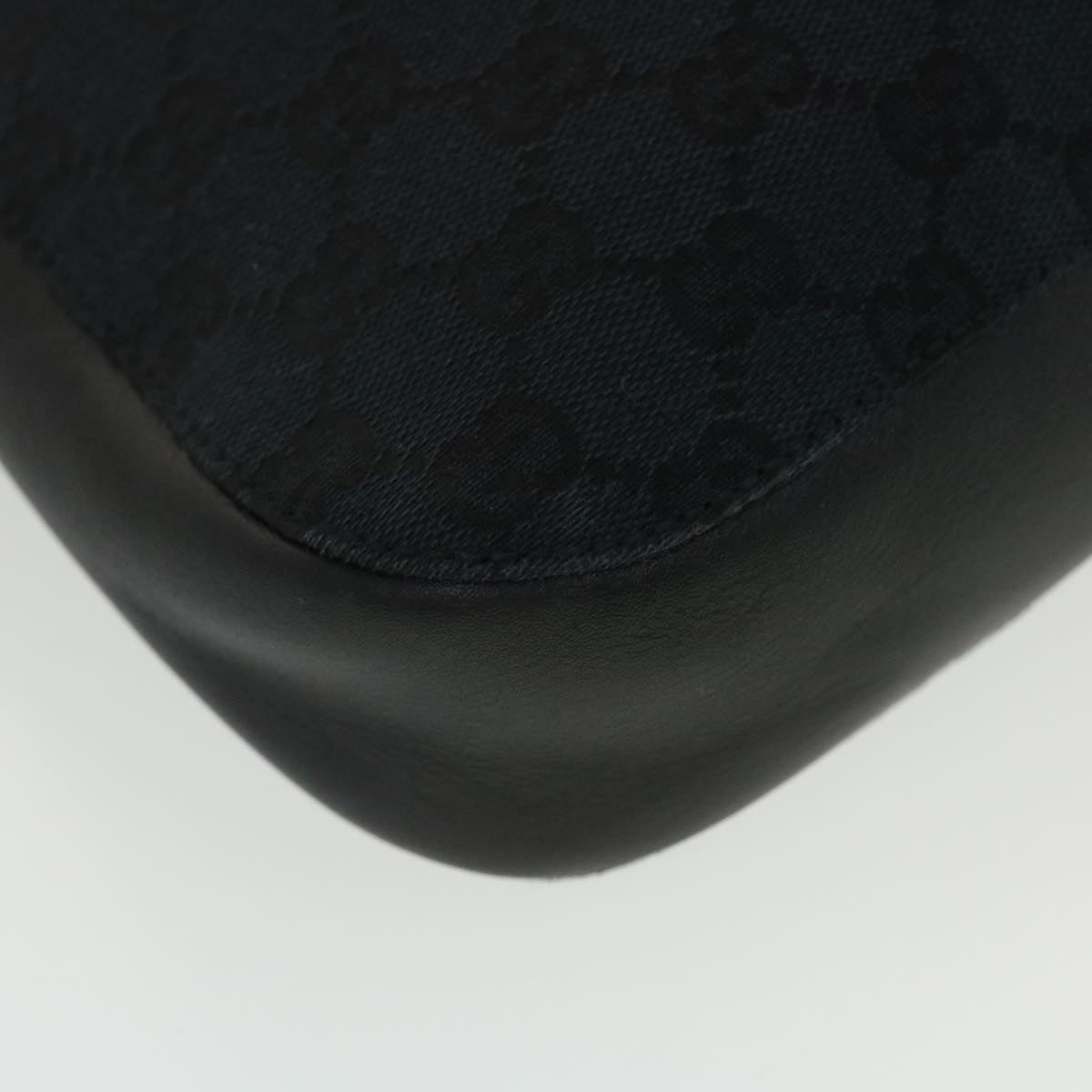 GUCCI GG Canvas Shoulder Bag Black yk7193