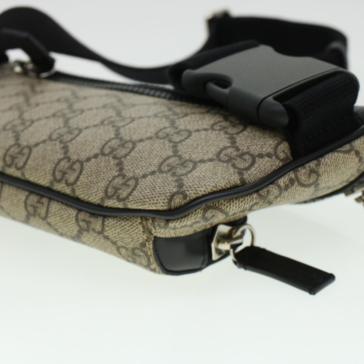 GUCCI GG Canvas Body Bag PVC Leather Beige 450946 yk7290