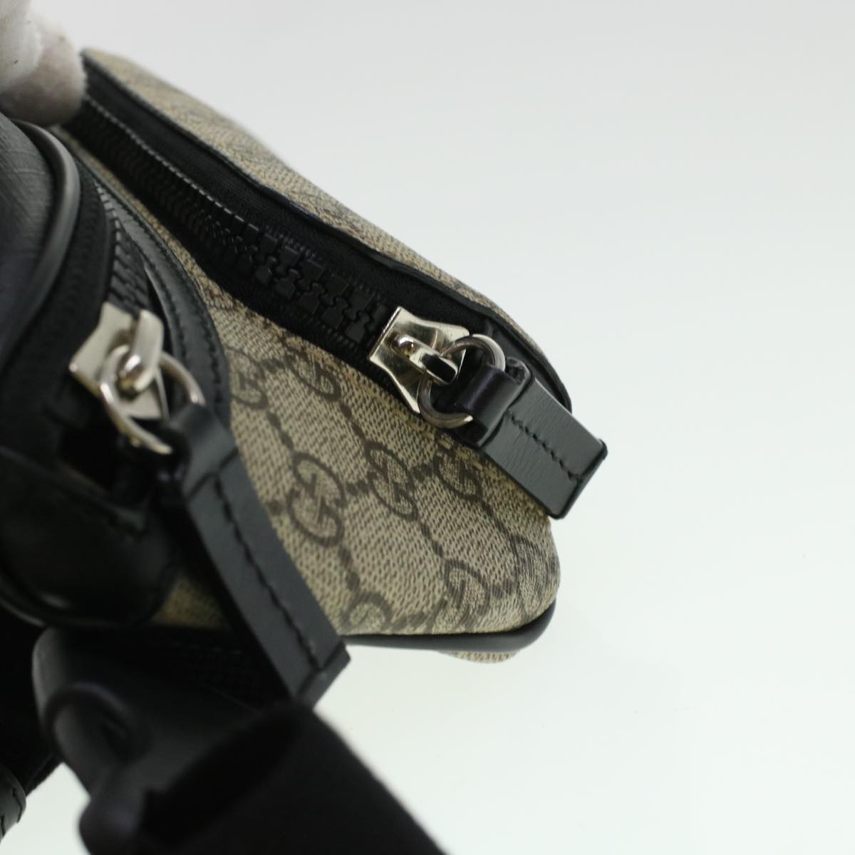 GUCCI GG Canvas Body Bag PVC Leather Beige 450946 yk7290