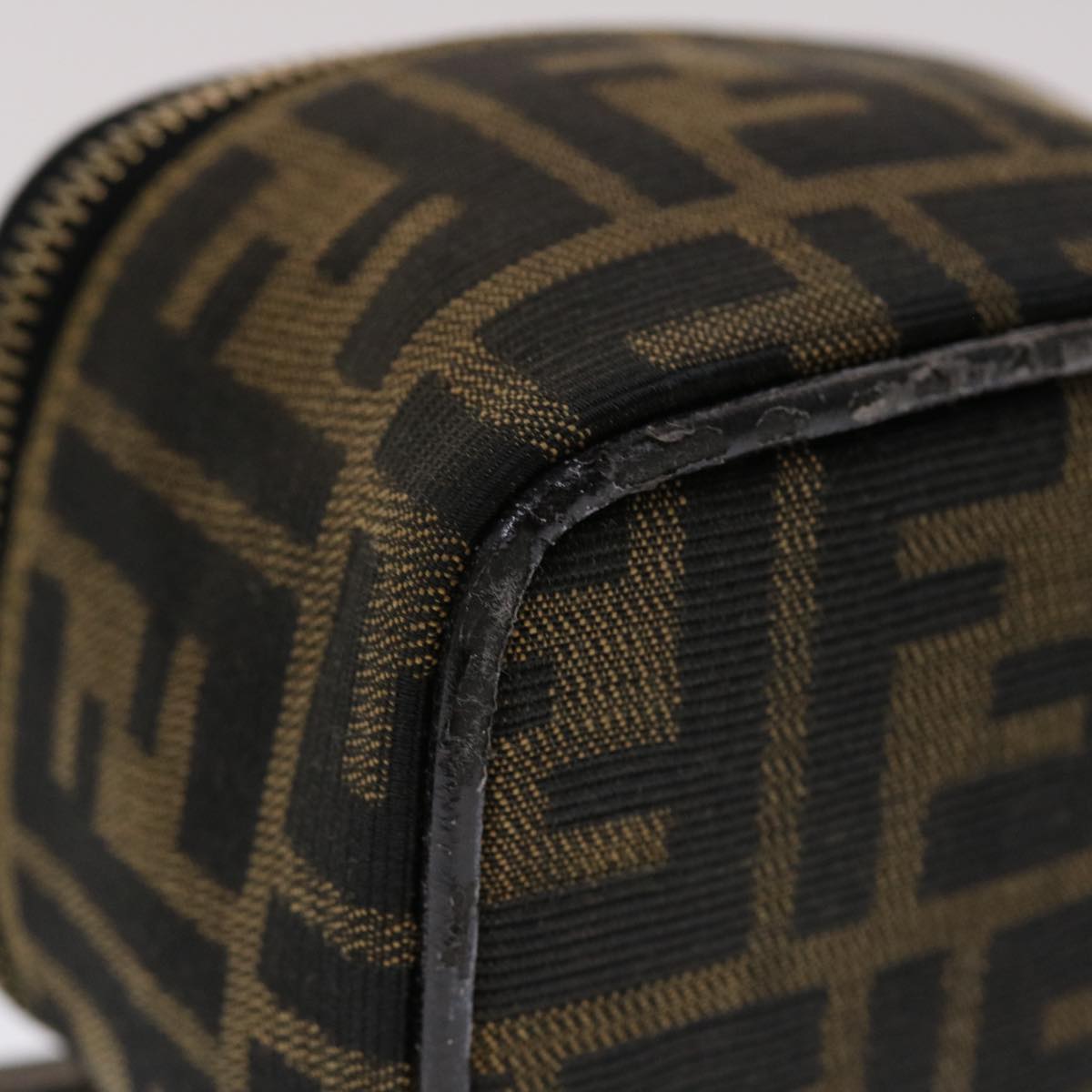 FENDI Zucca Canvas Vanity Cosmetic Pouch Black Brown 2349-26576-089 yk7547B