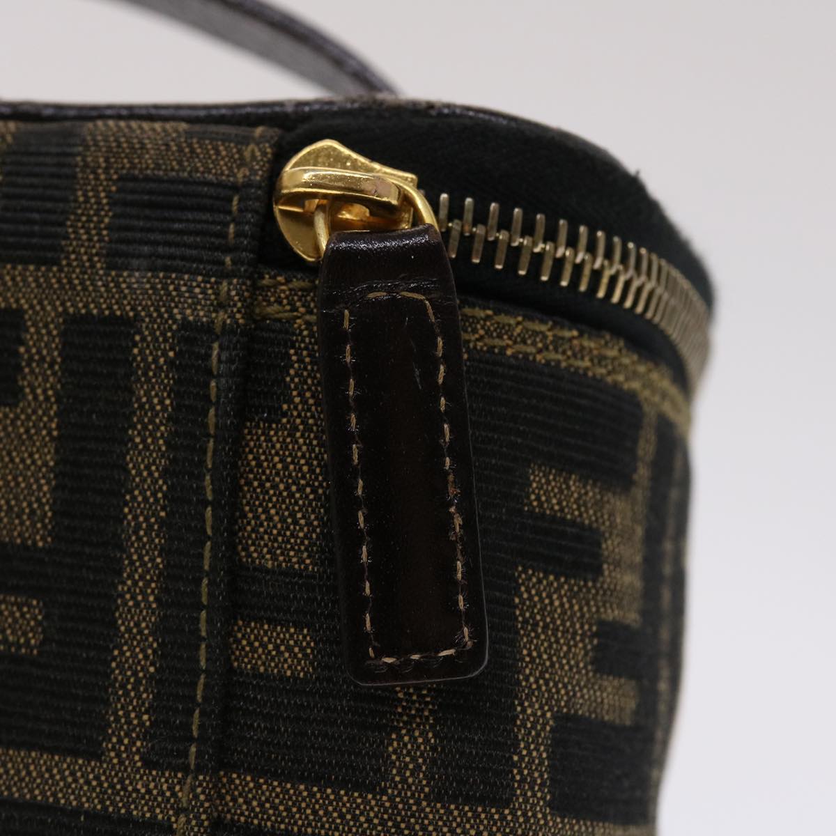 FENDI Zucca Canvas Vanity Cosmetic Pouch Black Brown 2349-26576-089 yk7547B