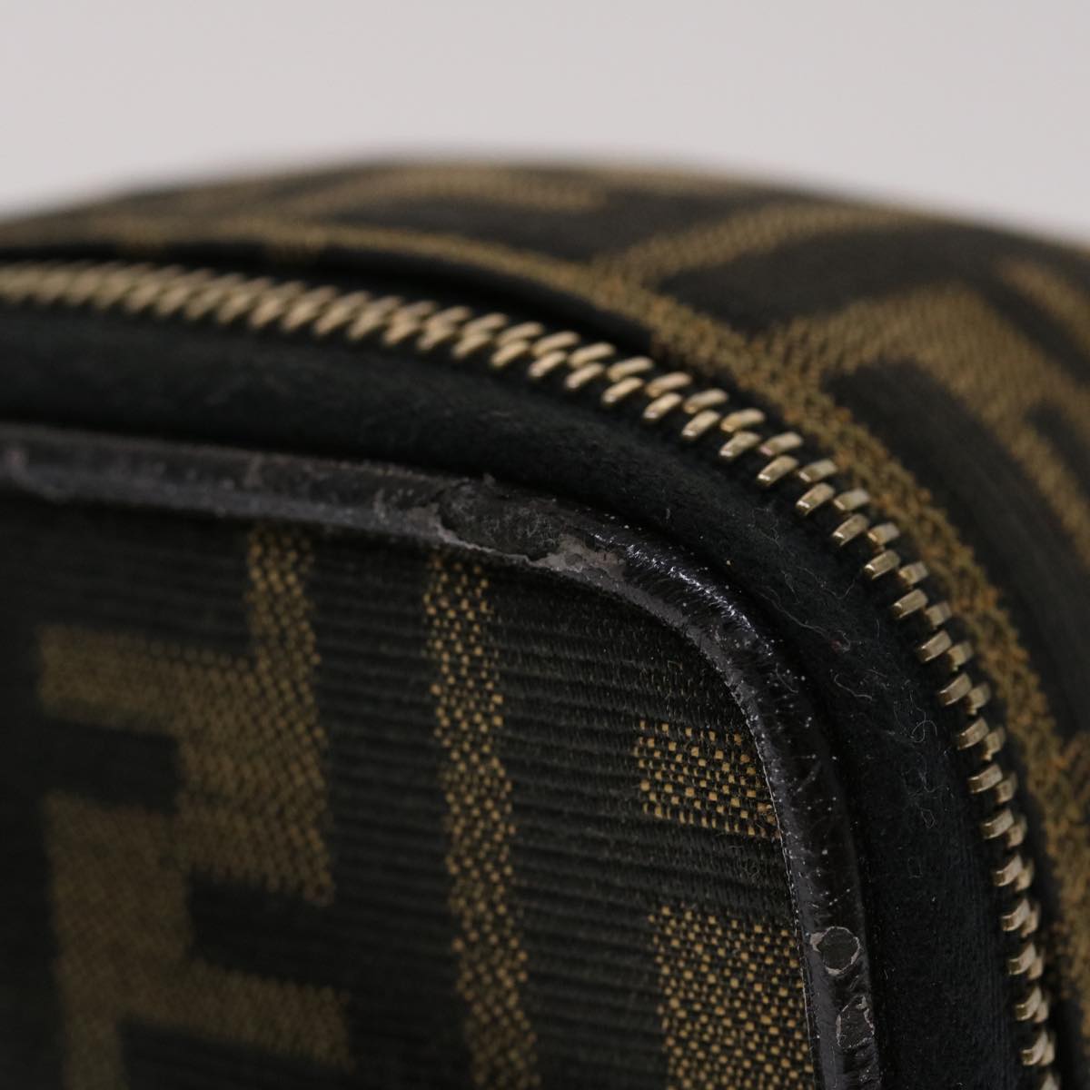 FENDI Zucca Canvas Vanity Cosmetic Pouch Black Brown 2349-26576-089 yk7547B