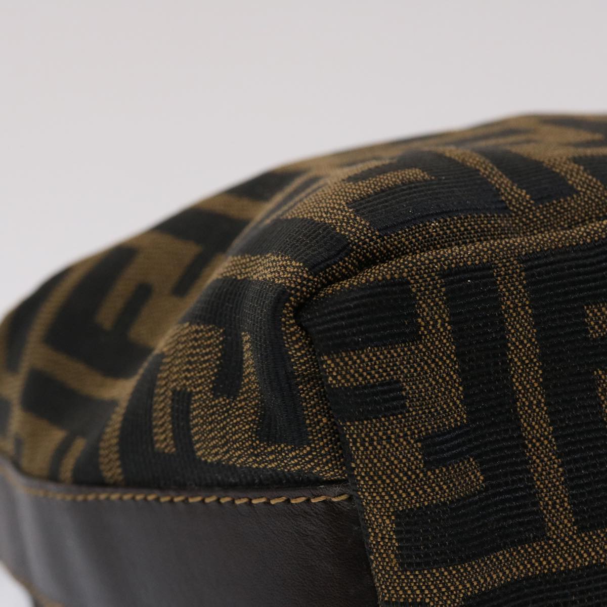 FENDI Zucca Canvas Hand Bag Black Brown yk7553B