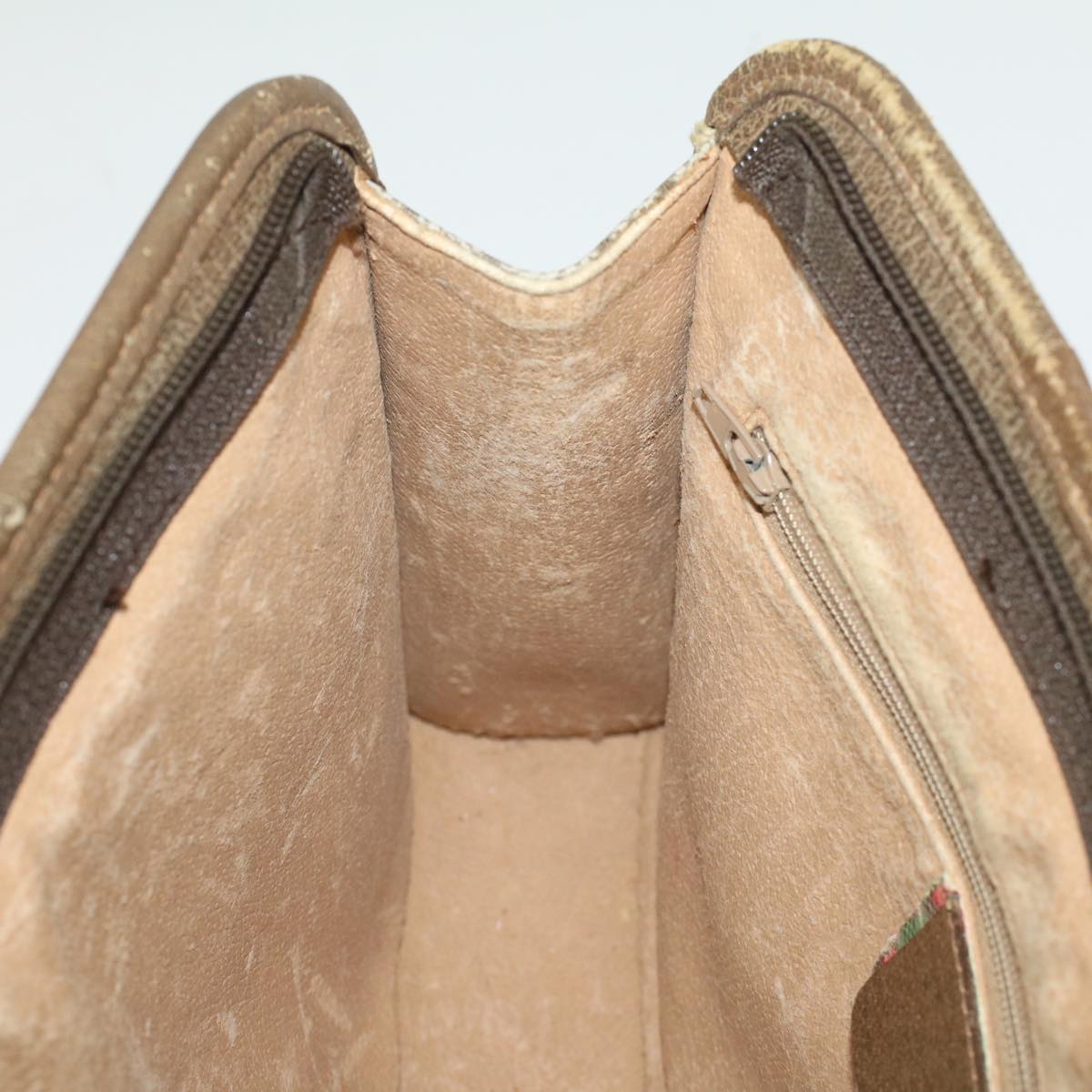 GUCCI GG Canvas Clutch Bag PVC Leather Beige yk7935B
