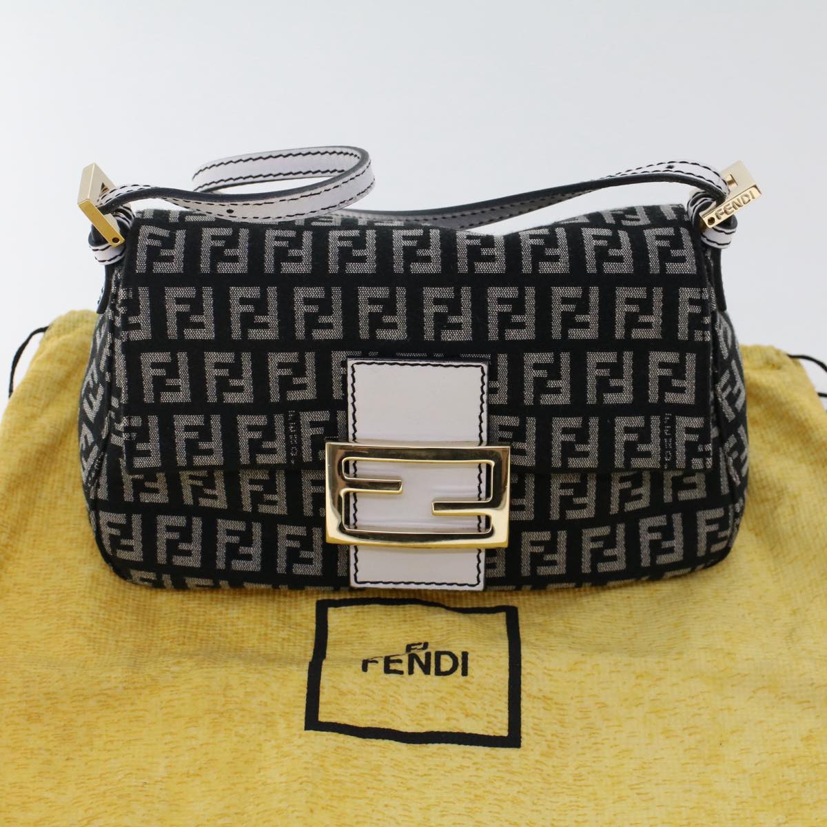 FENDI Zucchino Canvas Mini mamma bucket Hand Bag Black yk8027