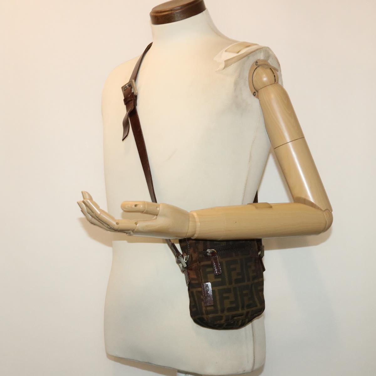 FENDI Zucca Canvas Shoulder Bag Black Brown yk8094B