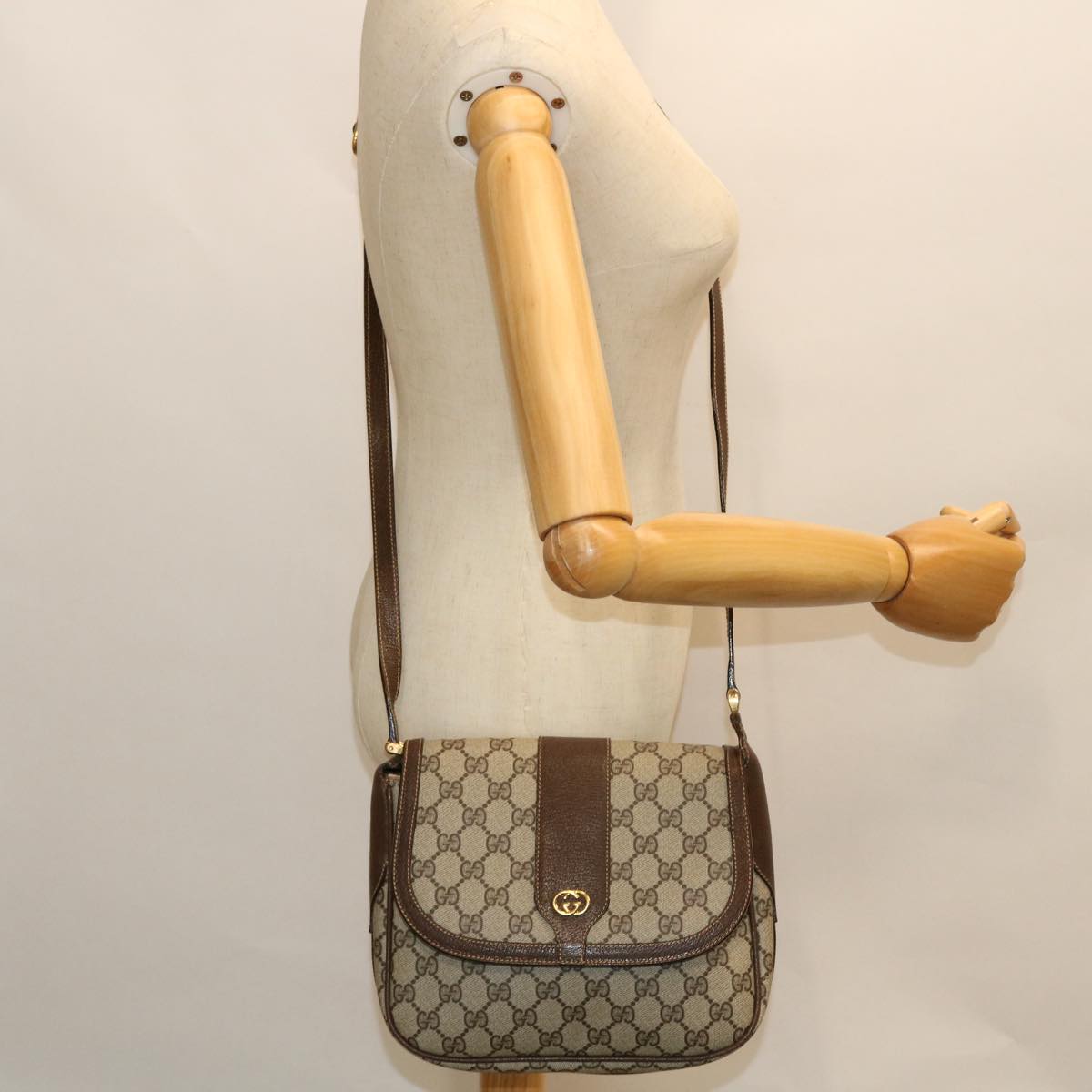 GUCCI GG Canvas Shoulder Bag PVC Leather Beige 001.115.4425 yk8215