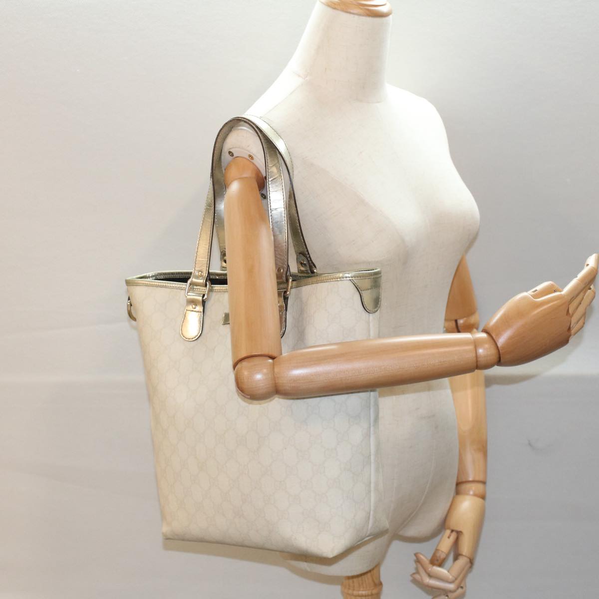 GUCCI GG Canvas Tote Bag White 189896 yk8306