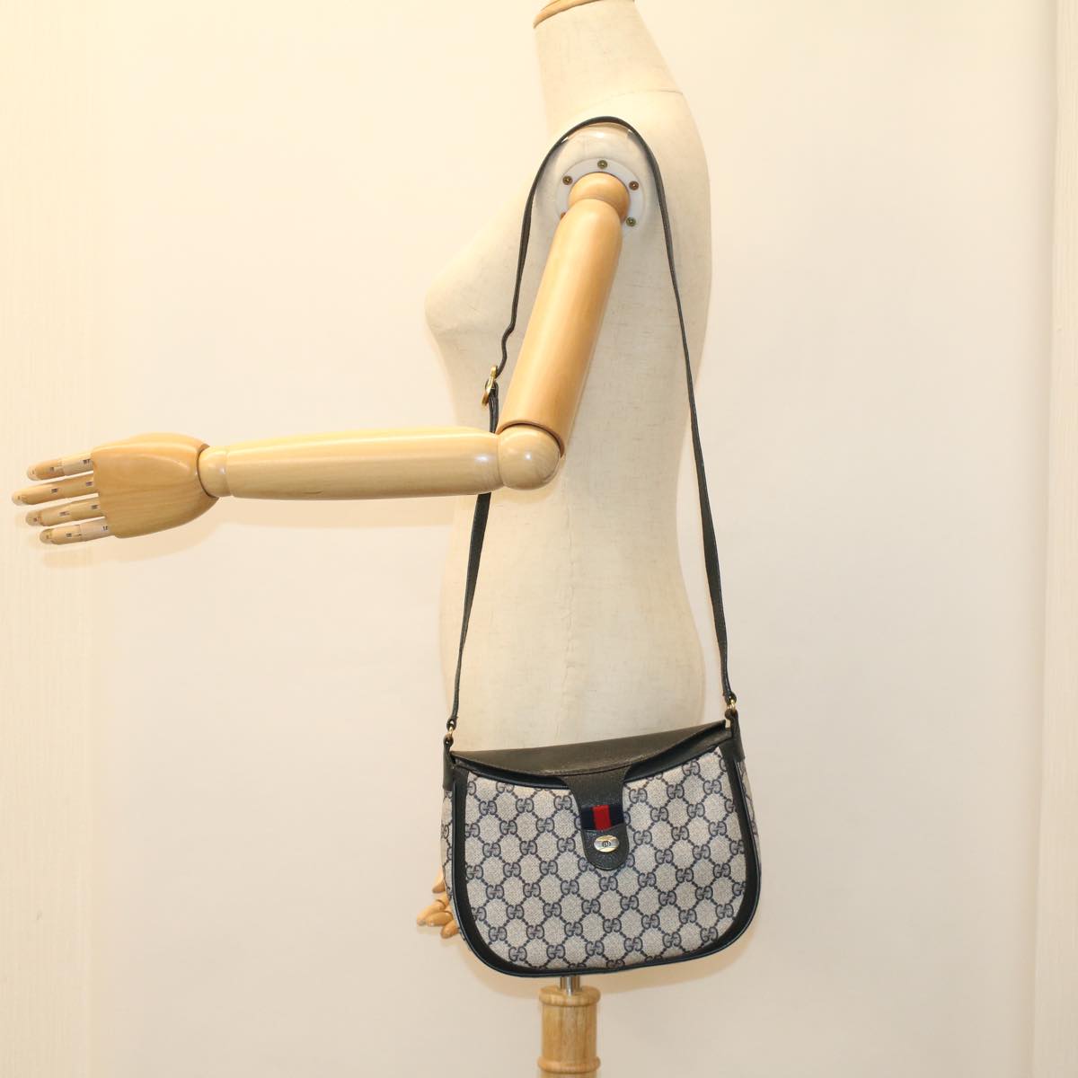 GUCCI GG Canvas Sherry Line Shoulder Bag Gray Red Navy 10 02 056 yk8393B