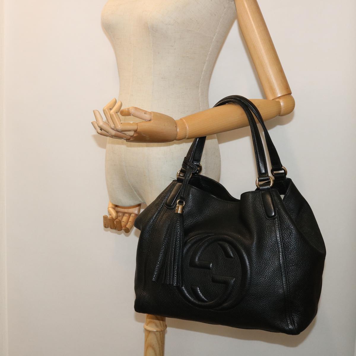 GUCCI Soho Shoulder Bag Leather Black 282309 yk8405
