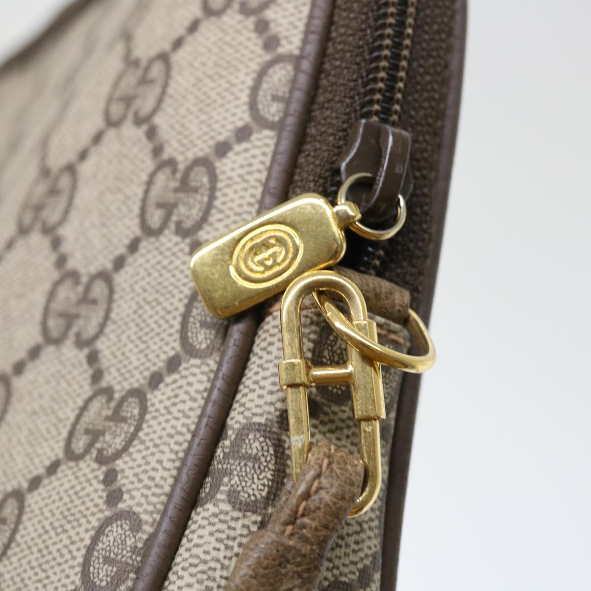 GUCCI GG Canvas Shoulder Bag PVC Leather Beige 97 02 068 yk8411