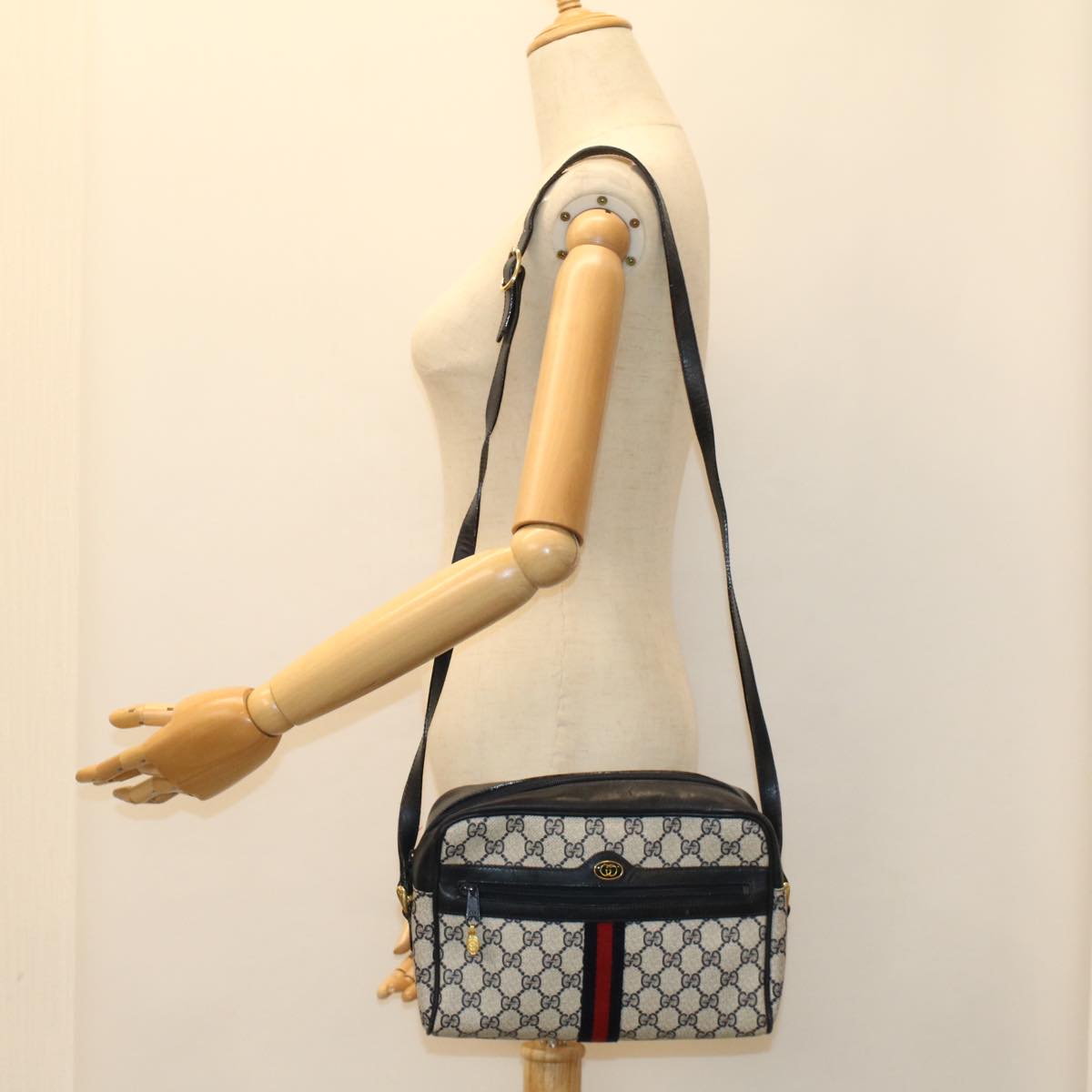 GUCCI GG Canvas Sherry Line Shoulder Bag Gray Red Navy 010.378 yk8467