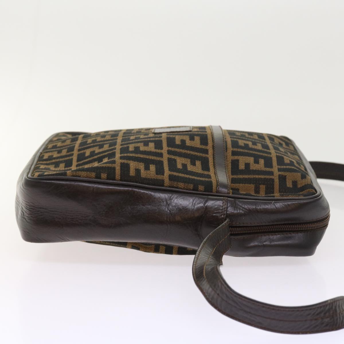 FENDI Zucca Canvas Shoulder Bag Vintage Brown yk8520