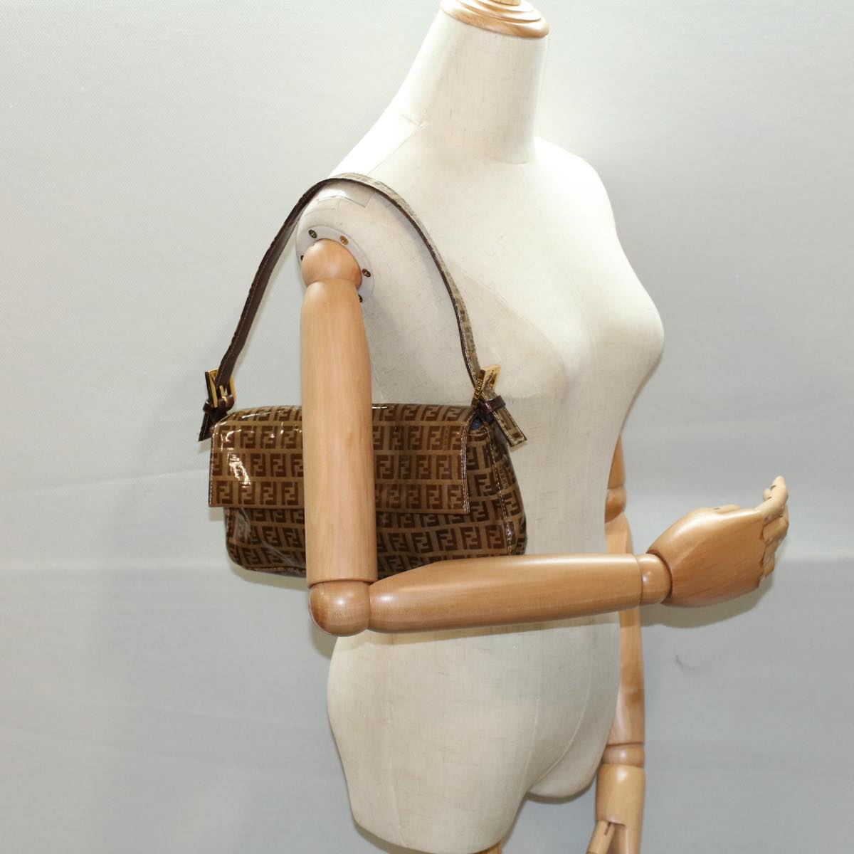 FENDI Zucchino Canvas Mamma Baguette Shoulder Bag Enamel Beige yk8584