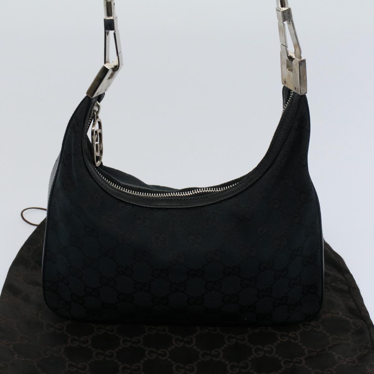 GUCCI GG Canvas Shoulder Bag Black 001 3812 yk8676