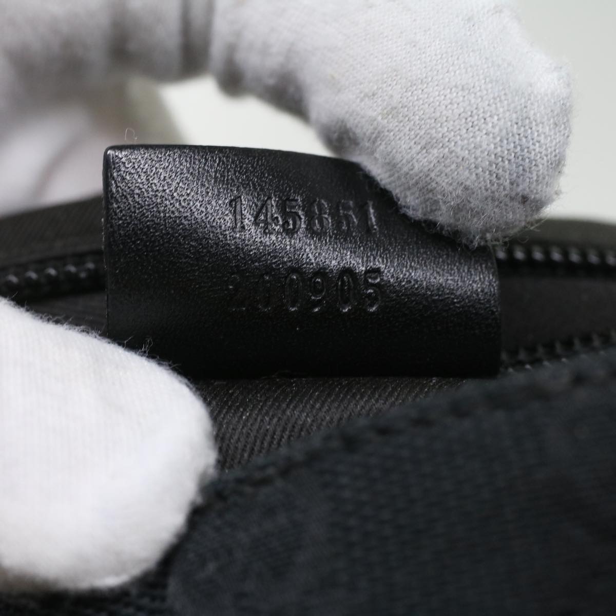 GUCCI GG Canvas Waist Bag Black 145851 200905 yt968